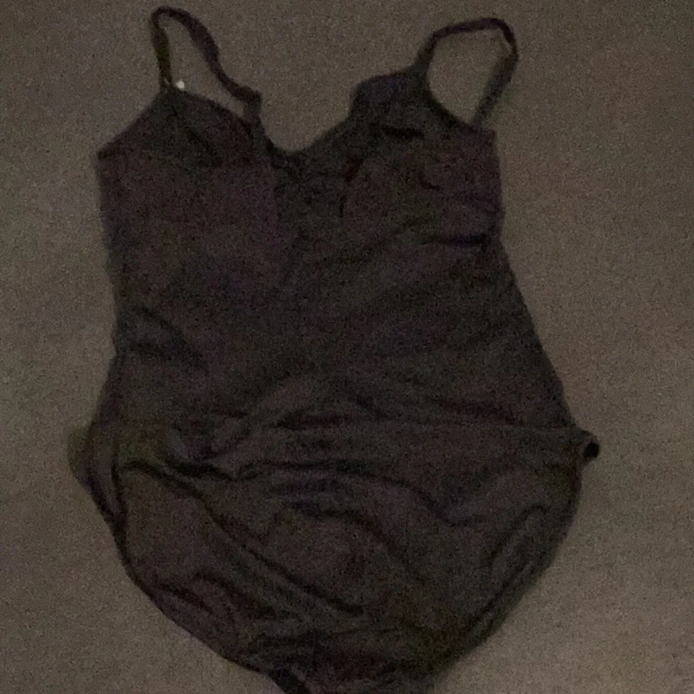NWOT Maidenform Size‎ M Women's Lace Tame Your Tummy Bodysuit